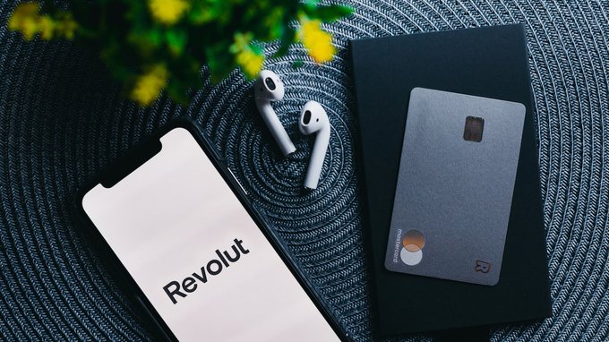 Revolut e polizze CPI nel mirino: la sfida della trasparenza nella finanza digitale e bancassurance