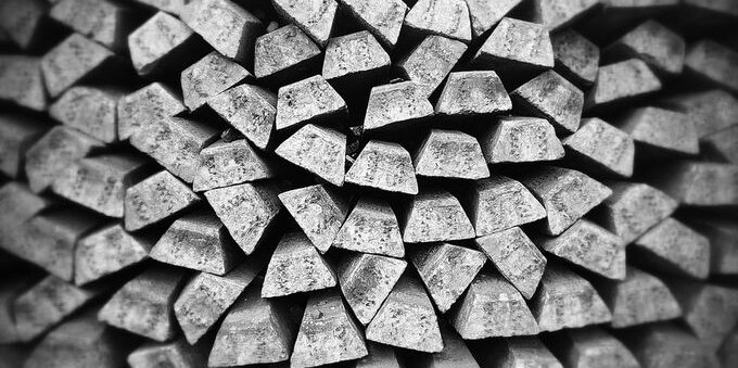 Argento: compratori respinti, downtrend pronto a continuare?