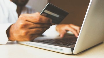 PostePay Evolution, costi, limiti e attivazione della Postepay con IBAN