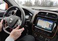 Google porta l'AI personalizzata in auto. Come funziona Gemini Personal Intelligence?