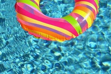 Piscine fuori terra e accessori, il trend dell'estate 2023: ecco come averle in offerta
