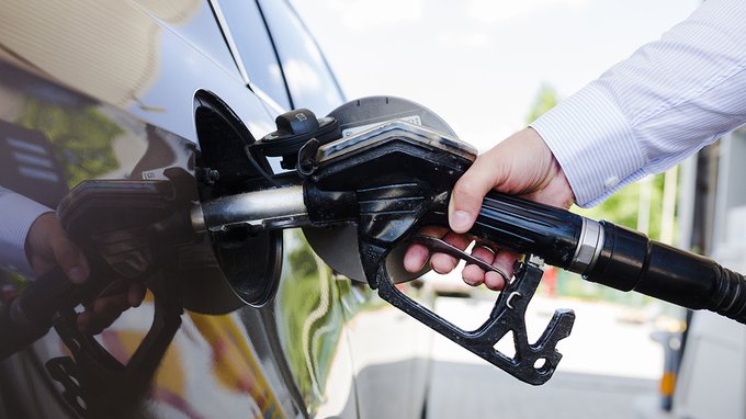 Dove si pagano più tasse sulla benzina: Italia sul podio della classifica
