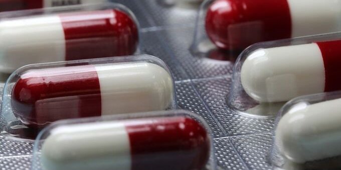 Zitromax: a cosa serve il farmaco diventato introvabile in Italia