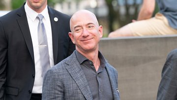 Jeff Bezos resta il più ricco negli USA: è il quarto anno consecutivo