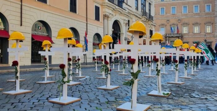  Fuori dai salotti romani, un Paese che piange: noi diciamo “Basta”