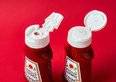 Confermato dall'UE. Da agosto 2026 sarà obbligatorio togliere dai ristoranti le bustine di ketchup, maionese, sale e olio