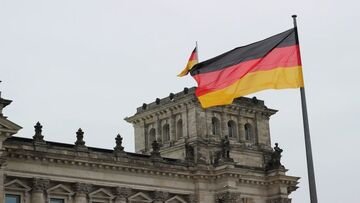Dax: resistenze e divergenza in area di top storici creano incertezza