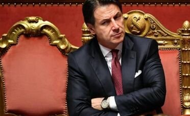 Conte comprò mascherine prima per Palazzo Chigi, poi per i medici: spunta documento 