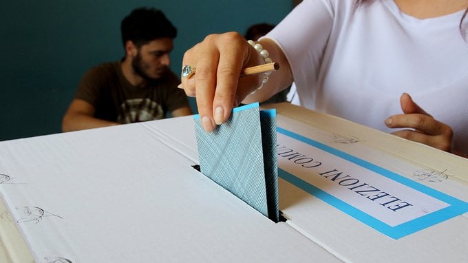 Tessera elettorale smarrita, esaurita o mai consegnata. Cosa fare per averla subito
