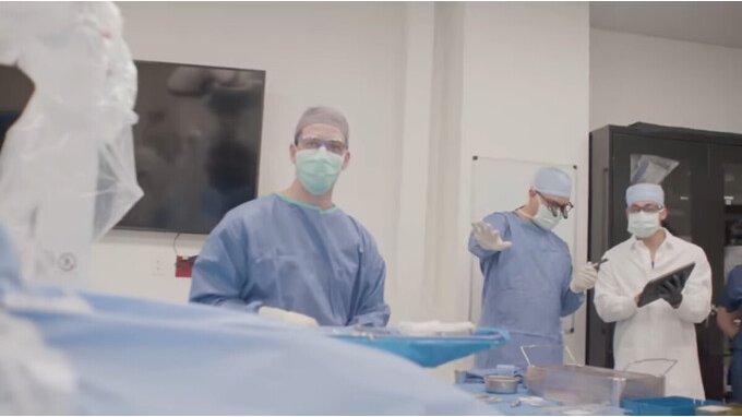 Neuralink: inserito il primo chip nel cervello di...un robot
