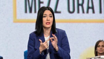 Gaffe Azzolina:“Gli studenti non sono imbuti”. Cosa significa in realtà?