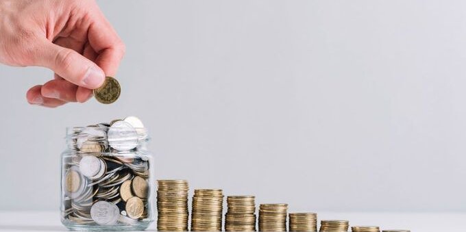 Ottenere la serenità finanziaria: perché risparmiare non basta?