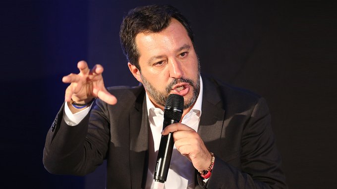 Tra profitti ed extraprofitti: banche italiane sotto attacco, Salvini insiste