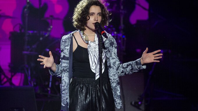 Madame a Sanremo 2023: chi è, canzoni più famose, quanto guadagna e perché è indagata