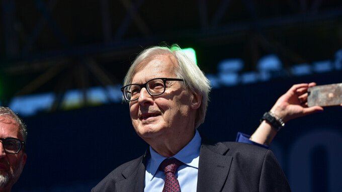 Che fine ha fatto Vittorio Sgarbi? Malattia e cosa fa oggi