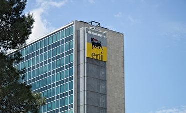 Con i robot umanoidi Eni “gioca” alla tech company. Ma il piano 2030 punta a più petrolio e gas