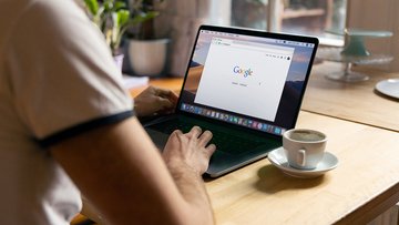 Usi l'AI di Google? Fai così o condividerai le tue chat col mondo intero