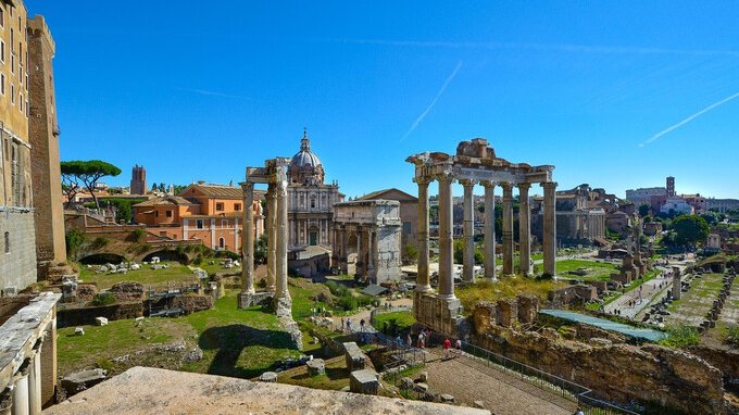 Quasi 300.000 chilometri di lunghezza. Questa mappa mostra tutte le strade dell'impero romano