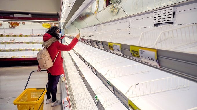 Carenza di cibo e prezzi più alti al supermercato: “In arrivo crisi alimentare senza precedenti, rischio carestia”
