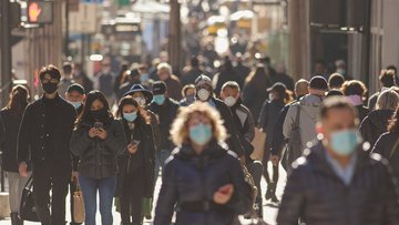 La reinfezione da Covid in Italia è molto rara: lo studio lombardo