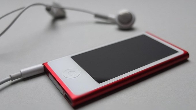 Se hai un vecchio iPod in casa puoi rivenderlo a centinaia di euro. La GenZ ne va matta