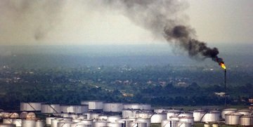 Eni insegnerà sostenibilità ai docenti: protestano gli ambientalisti
