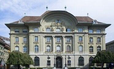 Ecco perché la Banca centrale svizzera ha chiuso il primo trimestre in perdita