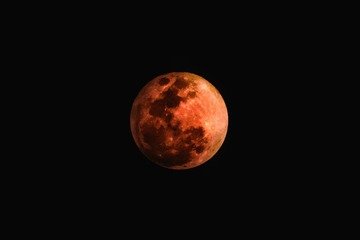 Luna rosa di aprile: cos'è, quando e come vederla