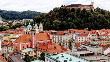 La città più bella da vedere in autunno è anche una delle più economiche d'Europa