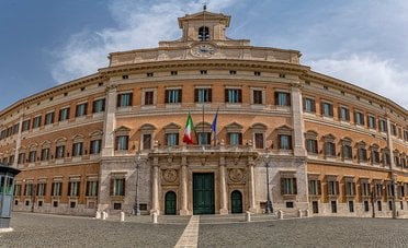 Stipendi parlamentari, quanto guadagnano deputati e senatori?