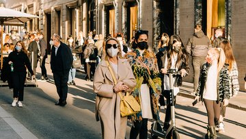 Decreto Covid, il Governo sceglie la prudenza su mascherine e discoteche: cosa (non) cambia