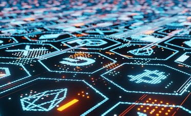 I prezzi di queste criptovalute sono in discesa. Su quali conviene puntare ora, secondo l'esperto?
