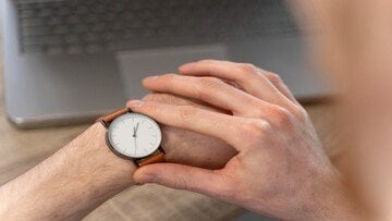 Quante ore si può lavorare al giorno? Italia come la Grecia