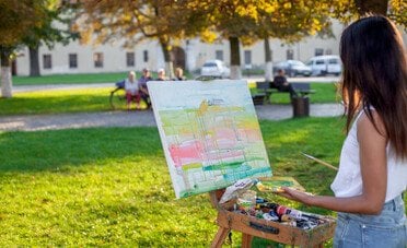 L'Irlanda seleziona 2.000 artisti e li paga €1.300 al mese. Ecco come candidarsi