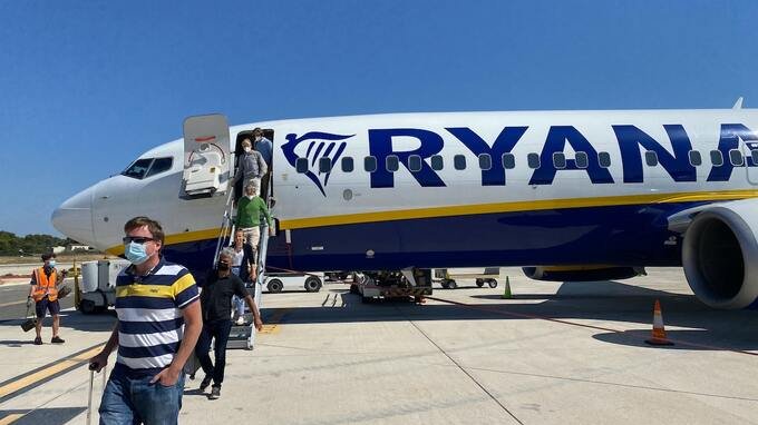 Ritardo su volo RyanAir, questa nuova ordinanza cambia tutto (ancora)