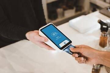 Perché non utilizzare la carta di credito quando si fanno acquisti? 