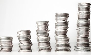 Perché il prezzo dell'argento è in calo di oltre il 40% dai massimi di gennaio?