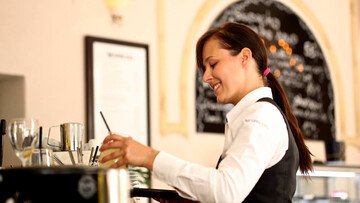 Assunzioni in Italia, lavoro subito per 600.000 persone in questi settori