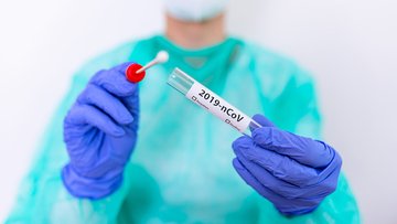 Tampone coronavirus: per farlo basta avere soldi e il medico giusto?