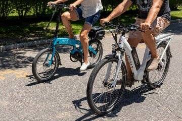 Arriva dal Giappone una bici elettrica con 1.000 km di autonomia. Ecco come funziona
