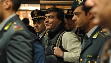 Chi è e quanto guadagna Valter Lavitola, l'imprenditore indagato per l'attentato a Ranucci