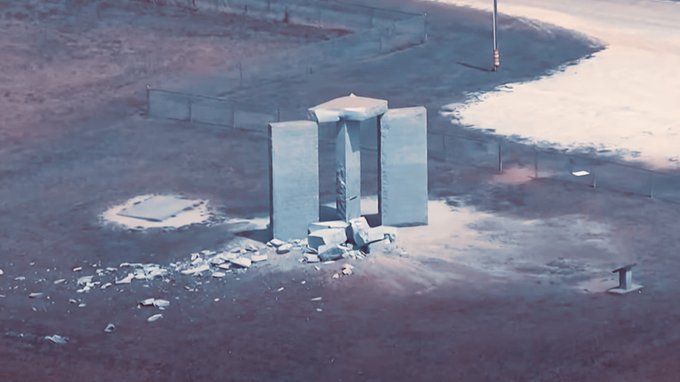 Attacco alle Georgia Guidestones, parzialmente distrutte da un'esplosione