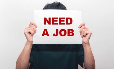 L'AI non licenzia. Sono le PMI che anticipano un risparmio che non hanno ancora visto