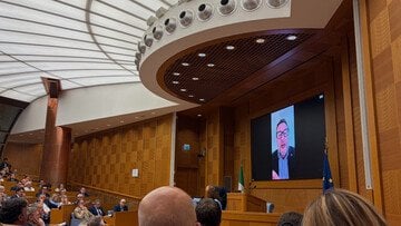 Meno Ferrari elettriche e più carburante, la rivolta di Salvini contro l'UE. “Pronti a fare da soli”