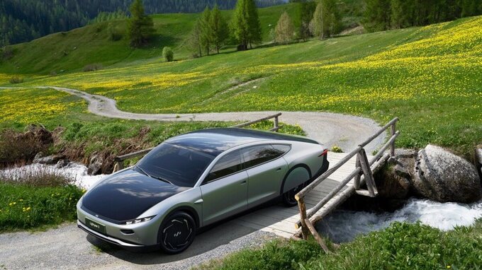 Come investire nelle auto elettriche (e non solo) con gli ETF