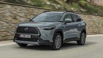 Toyota Corolla Cross: nuova motorizzazione Full Hybrid