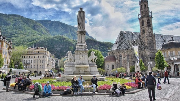 Top 10 aziende di Bolzano per fatturato. GDO, veicoli militari ed energia