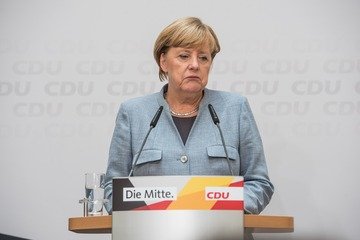 Merkel nei guai: un esercito di imprese zombie minaccia l'economia tedesca