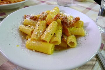 Perché oggi 6 aprile è il Carbonara Day: origini e significato