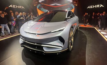 AEHRA presenta l'auto elettrica del futuro